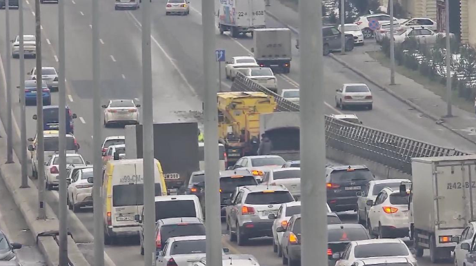 Bakıda bir neçə yolda təmir aparılır - FOTO