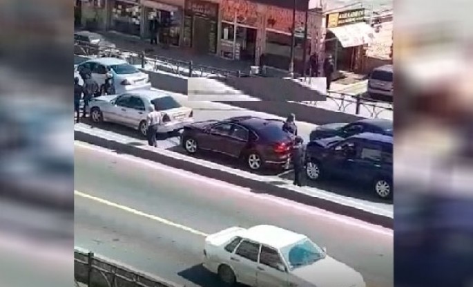 Bakıda zəncirvari yol qəzası  - VİDEO