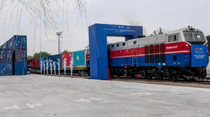 В Алматы открылся новый контейнерный терминал 