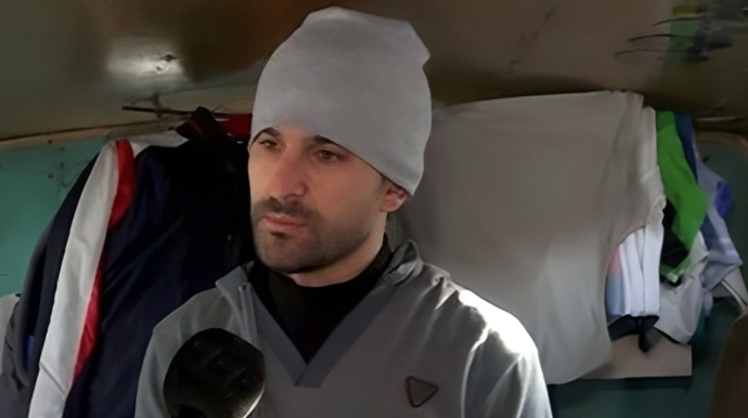 Vaqonda yaşayan kimsəsiz kuryer:  "Bizi adam yerinə qoymurlar" - VİDEO 