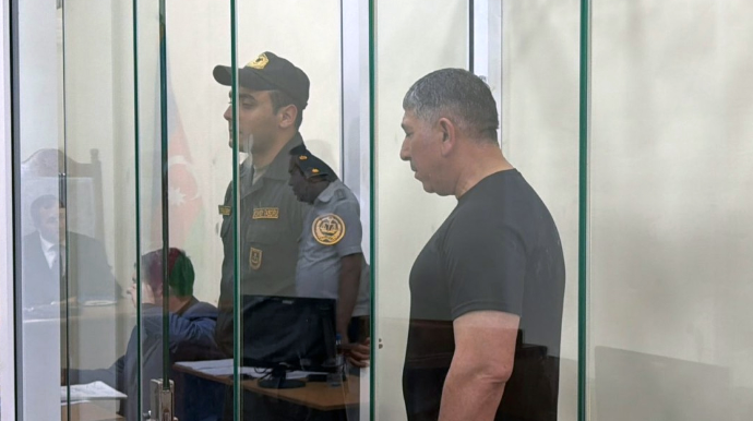 Özünü vəzifəli şəxs kimi təqdim edərək vətəndaşdan 133 min aldı - Məhkəmə işi 