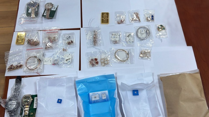 DGK:  "Külli miqdarda brilliant, qızıl və qiymətli əşyalar aşkarlanıb"