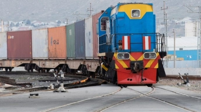 Azərbaycanın nəqliyyat dəhlizlərində yük daşınması azaldı