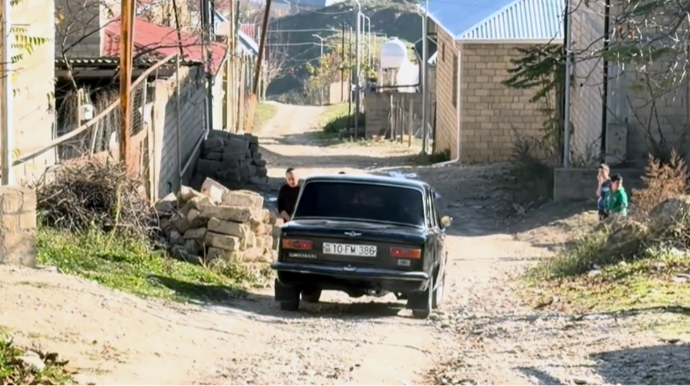 "Palçıq evin içinə girib, belə yol olar?!" - Şamaxı sakini - VİDEO