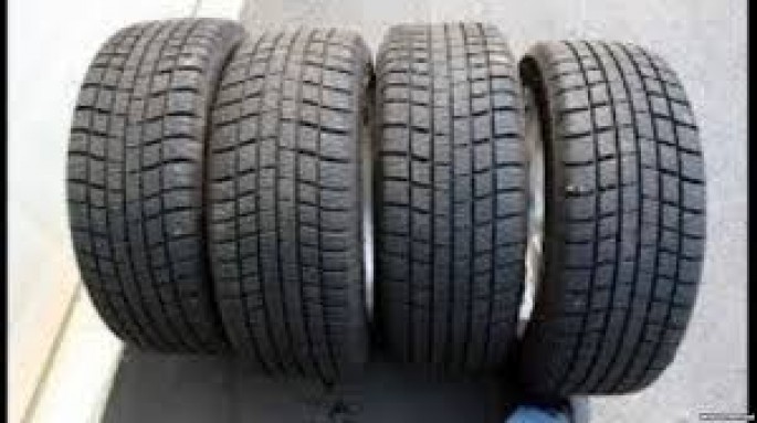 Xeyli sayda təkərin ölkəyə gətirilməsinin qarşısı alındı