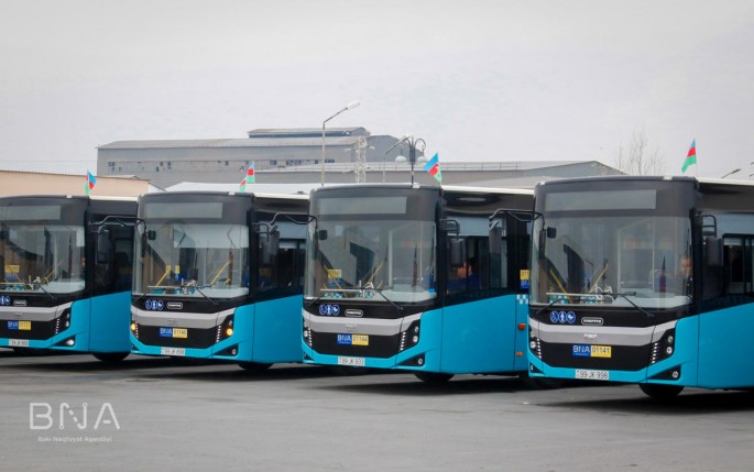 Bakıda 160 saylı marşruta yeni avtobuslar verildi - FOTO