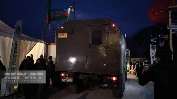 Xankəndi-Laçın yolunda sülhməramlıların və BQXK-nın 11 avtomobilinin hərəkətinə şərait yaradıldı  - FOTO