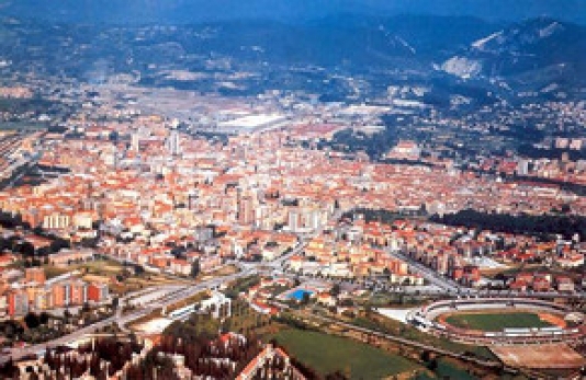 Güclü zəlzələ baş verib, ölənlər var - İtaliyada