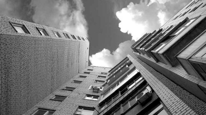 Üç nəfər 22-ci mərtəbədən yıxılaraq öldü - Ailə faciəsi 