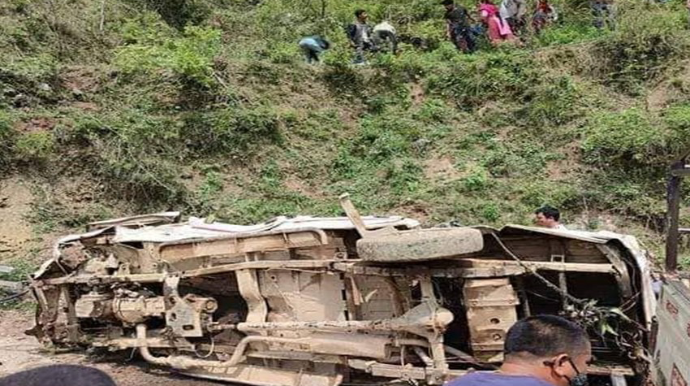 Nepalda avtobus qəzaya uğrayıb, 13 nəfər ölüb, daha 19-u yaralanıb 