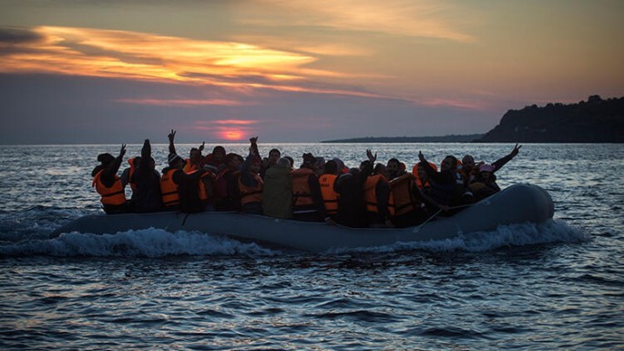 Mühacirləri daşıyan qayıq batdı: 6 ölü