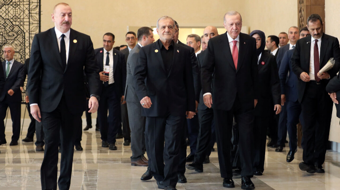 İran prezidentinin Türk dünyası ilə yaxın münasibəti onun hakimiyyətinə ziyan vura bilər? – AÇIQLAMA - FOTO