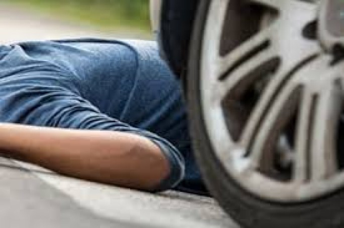 51 yaşlı kişini maşın vurub - Qazaxda