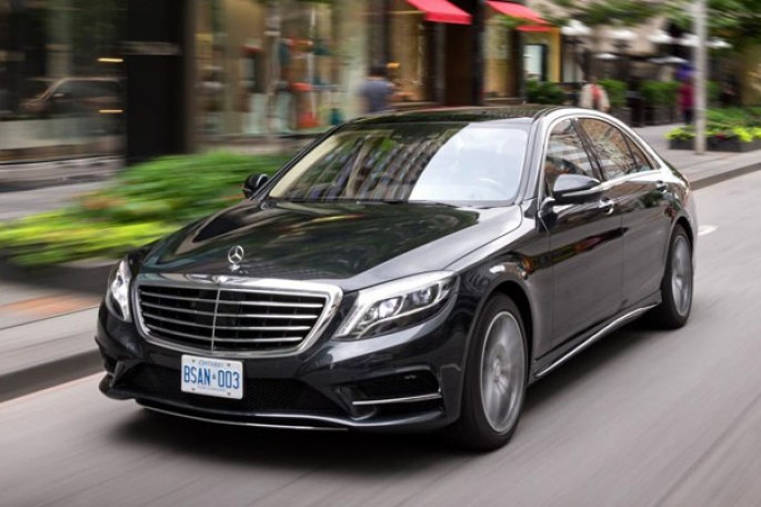 İcra başçısı bu maşından almaq istəyir - 221 min manat