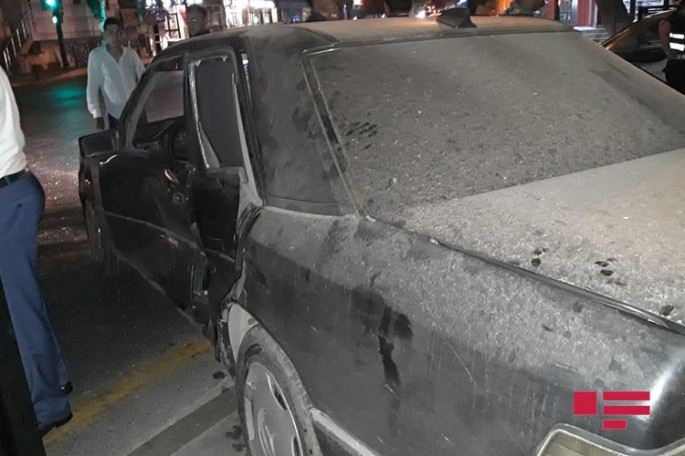 Bakıda xanım sürücü qəza törədib – FOTO
