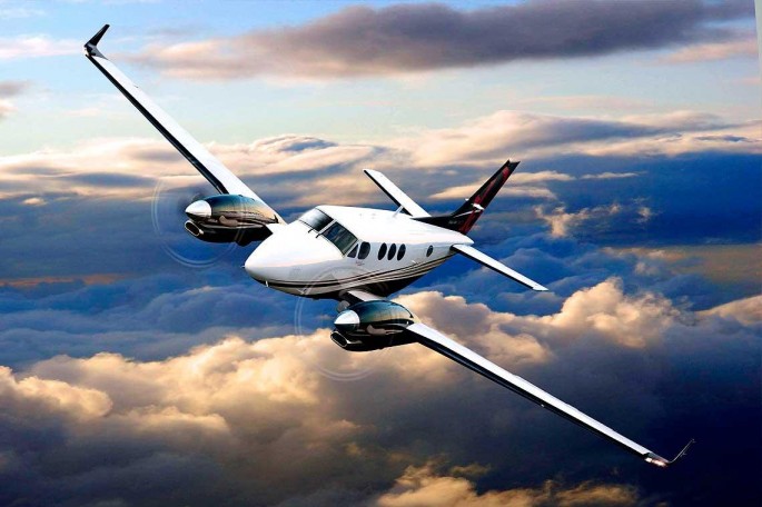 Təyyarə qəzaya uğradı - 9 ölü