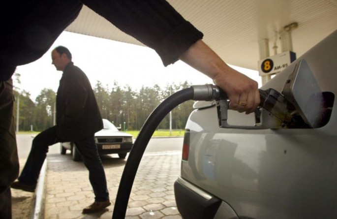 Yanacaqdoldurma məntəqəsində soyğunçuluq edən şəxslər saxlanılıb