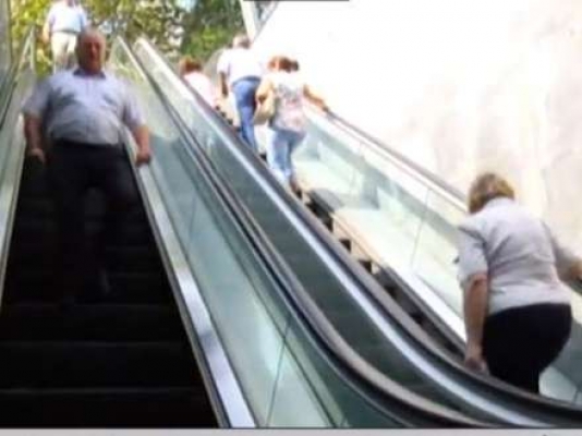 Sakinlərin həyatı təhlükədə - Eskalatorlar niyə işləmir? - VİDEO