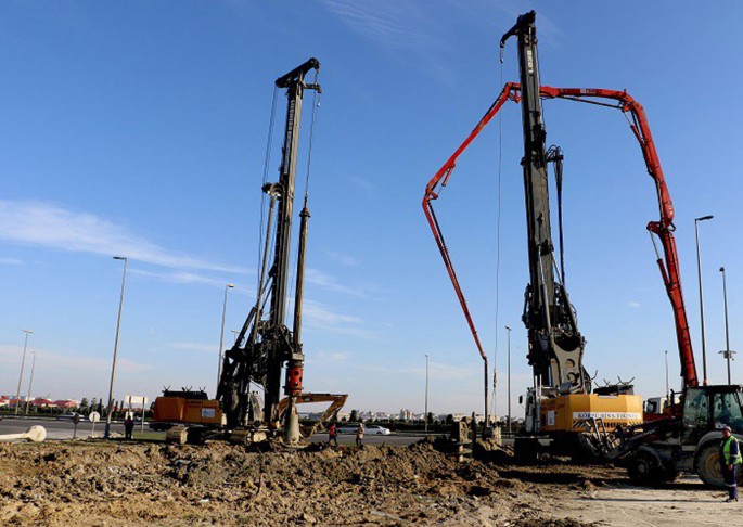 Səhər yolda hərəkəti iflic edən tikinti işləri nə vaxt bitəcək? - Rəsmi cavab