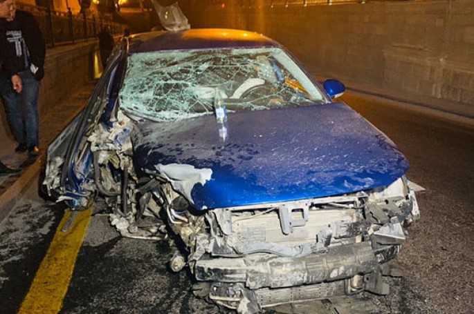 Bakıda sərxoş sürücü qəza törətdi: 1 ağır yaralı – VİDEO