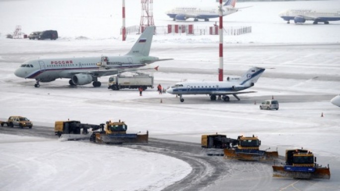 Güclü qar uçuşları dayandırdı