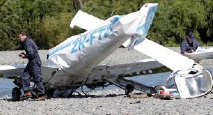 Təyyarə milli parka düşdü: 2 ölü