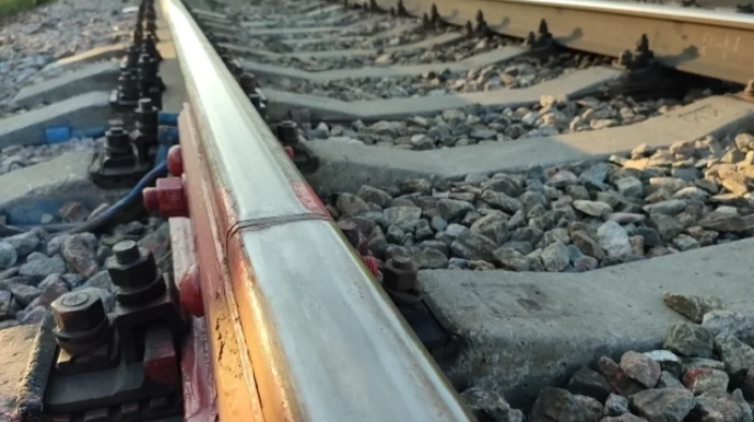 Yaponiyada sürət qatarı dəmir yolu işçilərini vurdu 