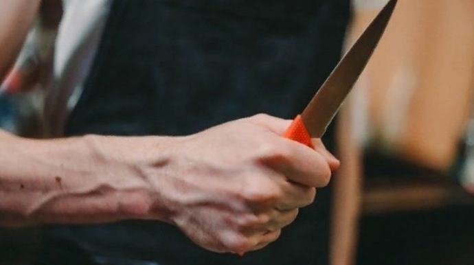 Azərbaycanda icra başçısının qardaşı oğlu bıçaqlandı  - FOTO