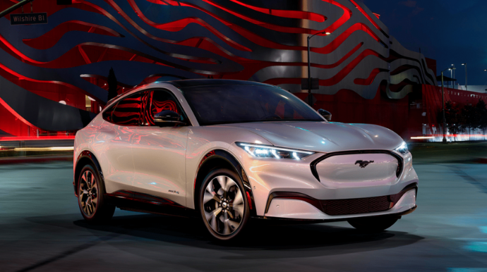 “Ford”  elektrikli avtomobillərə çəkdiyi xərcləri 30 mlrd dollara çatdıracaq
