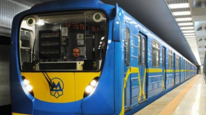 В метро Киева произошла разгерметизация тоннеля, закрыли шесть станций
