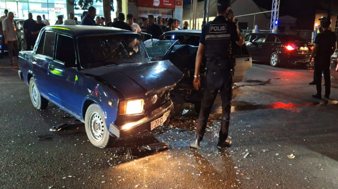 Ağstafada iki avtomobil toqquşub, xəsarət alanlar var 