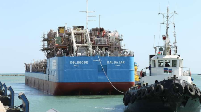 Azərbaycan istehsalı olan ikinci tanker inşasının növbəti mərhələsi üçün suya salınıb - FOTO 