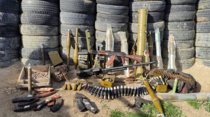 Xocavənddə ermənilərin atıb qaçdıqları xeyli sayda silah-sursat aşkarlanıb   - FOTO