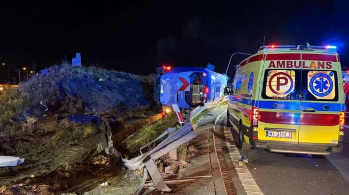 Avtobus aşıb, çoxlu sayda yaralı var 