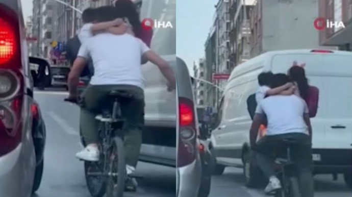İstanbulda ata öz övladlarının həyatını təhlükəyə atdı - VİDEO 