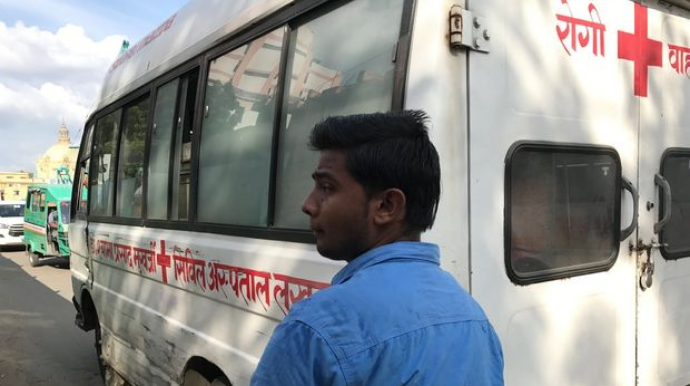 Hindistanda avtobus minaya düşüb: Beş nəfər həlak olub,yaralılar var