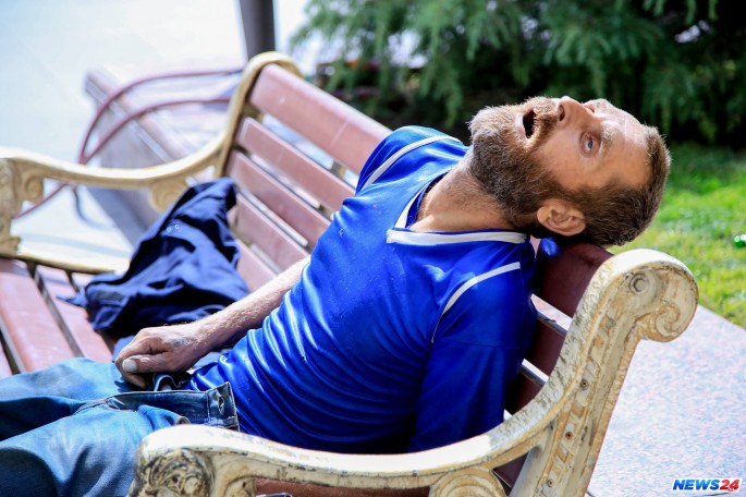 Bakının mərkəzində meyit tapıldı - VİDEO