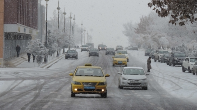Ekspert taksilərin qiyməti qaldırmasına haqq qazandırdı 