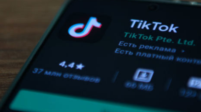 “Apple” Rusiya istifadəçiləri üçün “TikTok”u qadağan etdi