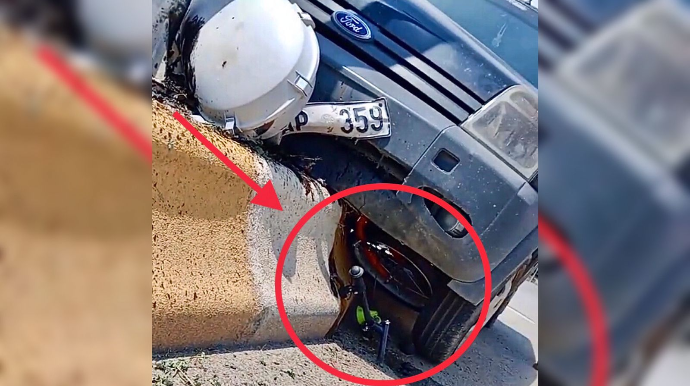 Velosiped avtomobilin altında qaldı, azyaşlı tanınmaz hala düşdü  - VİDEO