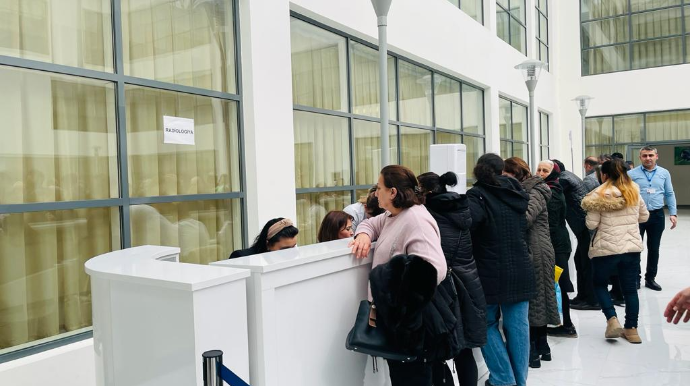 Abşeron Rayon Mərkəzi Xəstəxanasında sistem NİYƏ TEZ-TEZ ÇÖKÜR?  - VİDEO - YENİLƏNİB