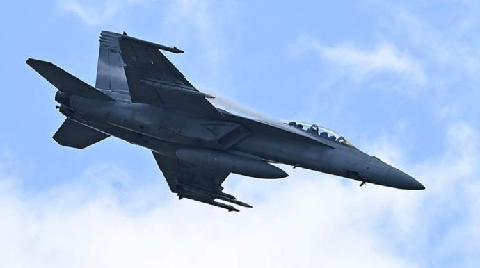 ABŞ-ın döyüş təyyarəsi və helikopteri qəzaya uğradı 