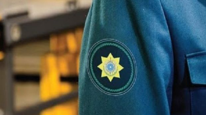 Rüşvət alan gömrükçü barədə növbəti dəfə fərqli qərar qəbul olundu