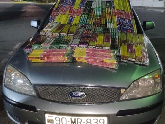 "Ford”dan pirotexniki vasitələr aşkarlanıb