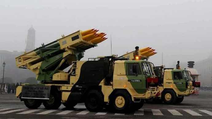 "Yığılan silahlar Ermənistana yeni faciələr gətirəcək" - Deputat