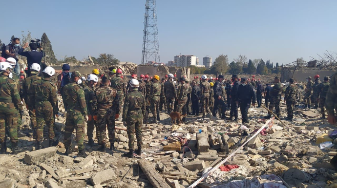 Gəncədə dağılmış evlərdə axtarış-xilasetmə işləri yekunlaşıb