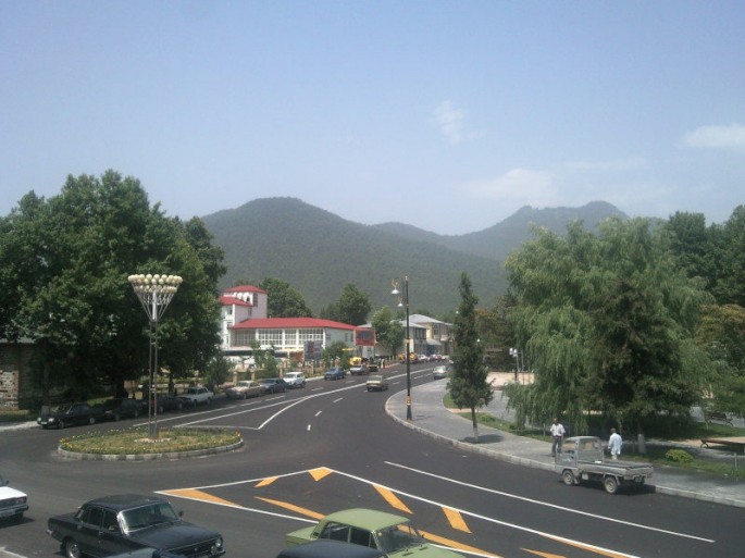 Qəbələdə 2 avtomobil yolu AAYDA-nın balansına keçib