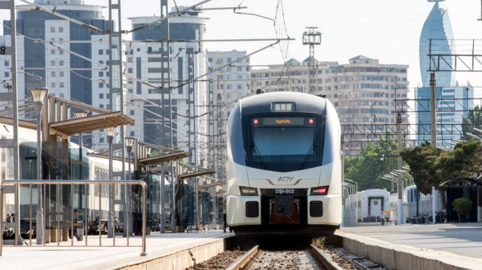 ADY bu xətt üzrə əlavə qatar reysləri təyin etdi - CƏDVƏL