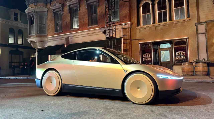 “Tesla”nın  yenilənmiş “Model Y”  avtomobili müştəri cəlb edə bilmədi