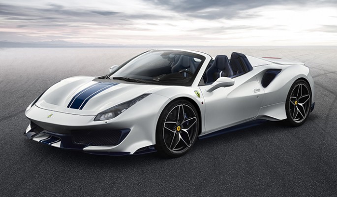 “Ferrari Pista” kabriolet banında - FOTO